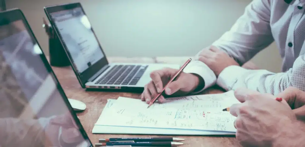 someone who does a carbon footprint